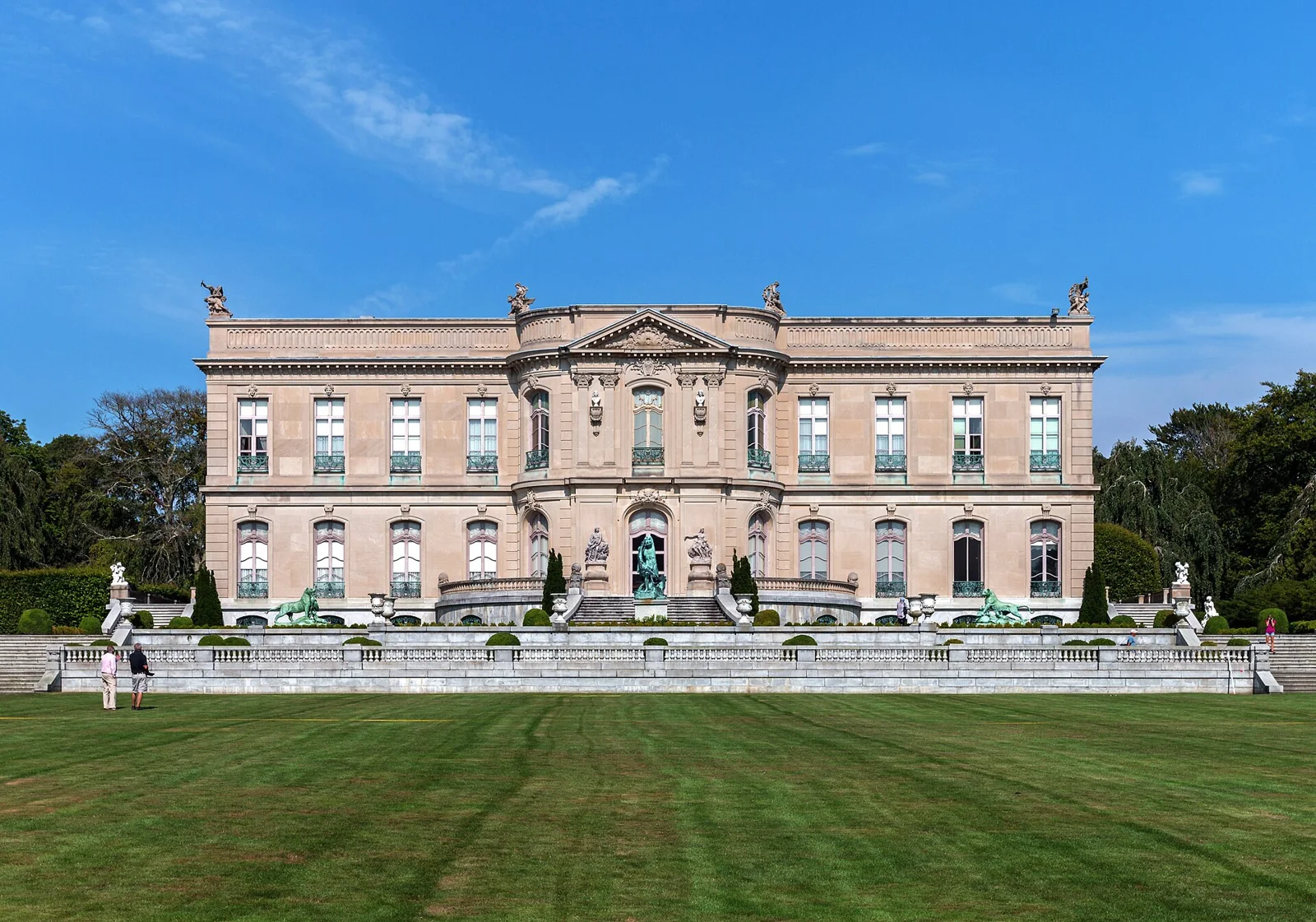 Exterior view of residential architecture in Rhode Island